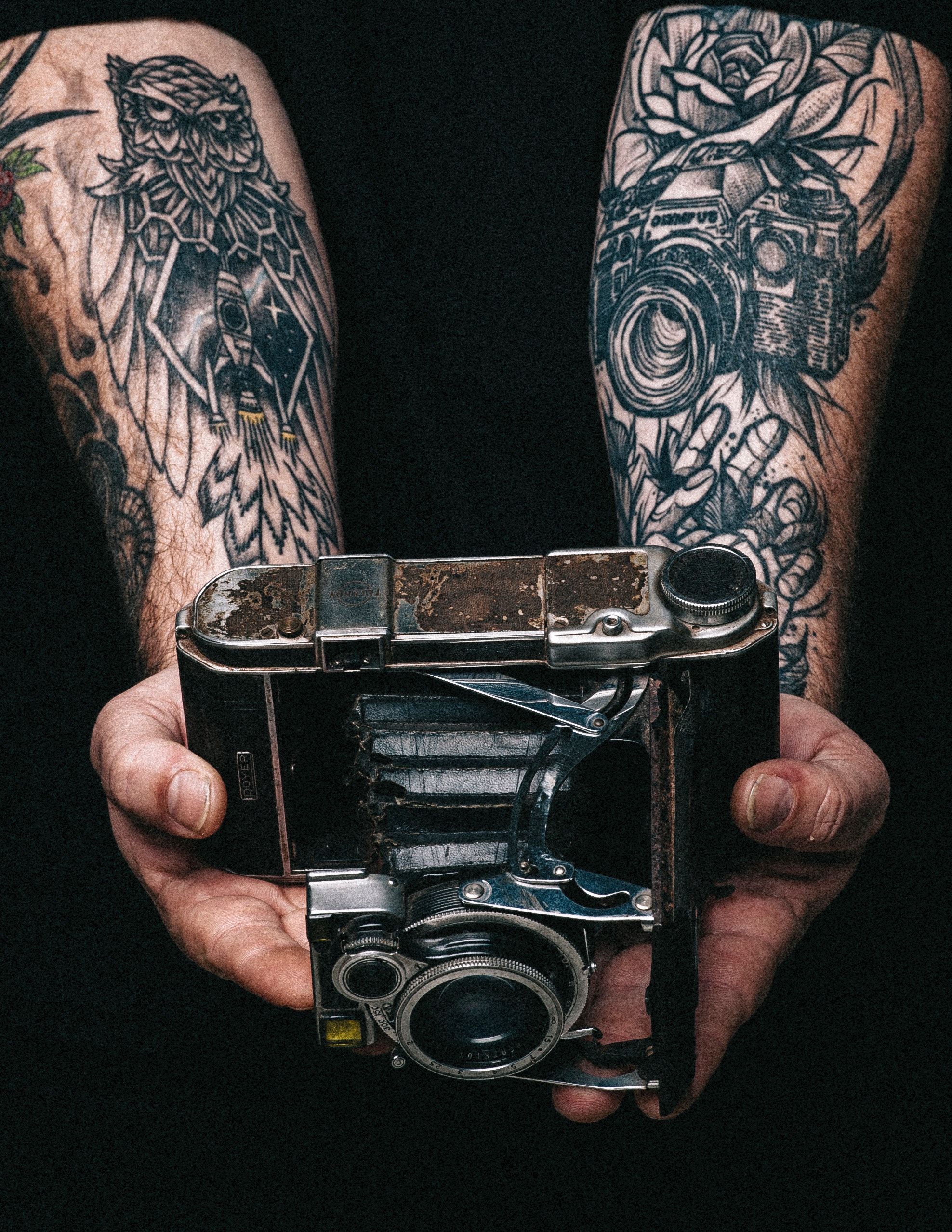 83 Minimalist Tattoo Designs for Men [2024 Guide] | Camera tattoos, Camera  tattoo design, Camera tattoo